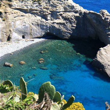 GIRO IN BARCA CON SKIPPER PONZA – BAGNO VECCHIO