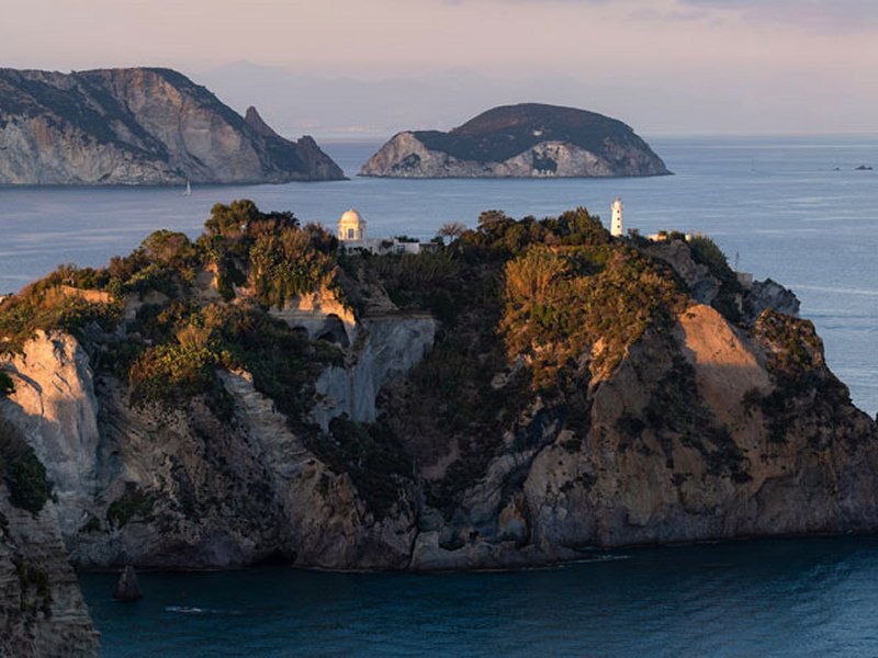 NOLEGGIO BARCA CON SKIPPER PONZA – GIARDINO BOTANICO DI PONZA